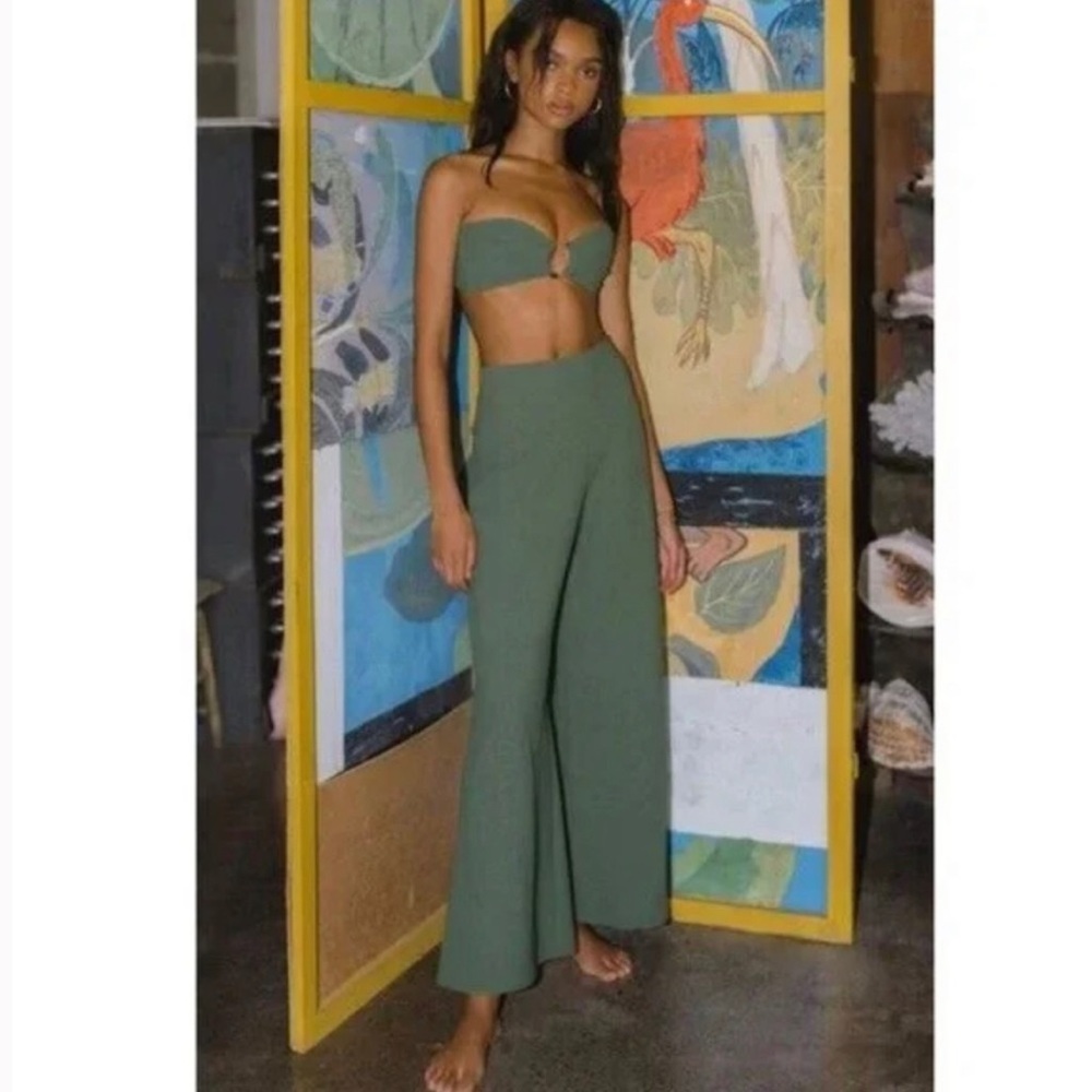 Olive Micro Scrunch Wide Leg Pant NWT - Picture 2 of 9